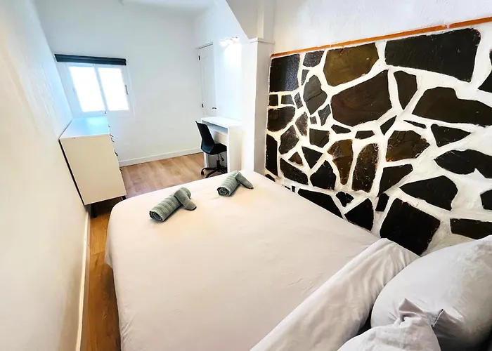 Peaceful And Private With Terrace أرونا